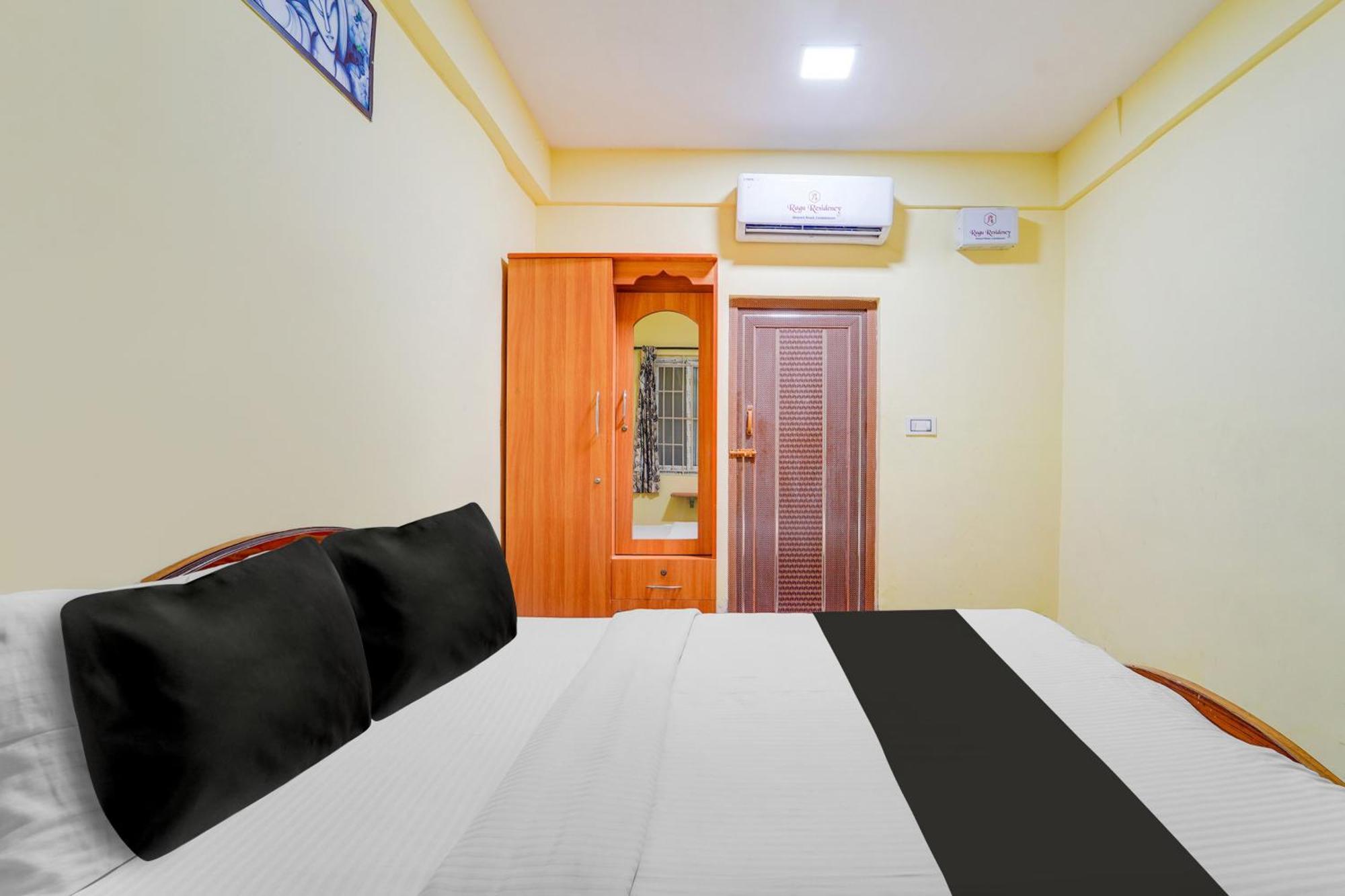 Super Hotel O Airport Road Коимбатур Экстерьер фото